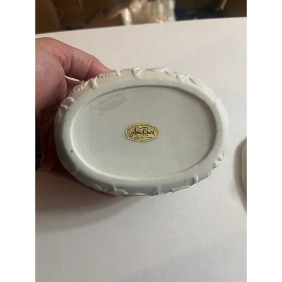 Set of 2 Andre Richard Bisque Trinket Dishes - Picture 10 of 10